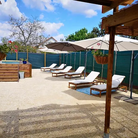R & R Bergerac-3
